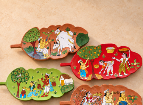 Hand Painted Cheriyal Tray - Leaf Assorted designs