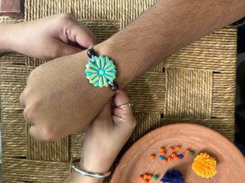 Flo-dust Rakhis - Flower Pop Range