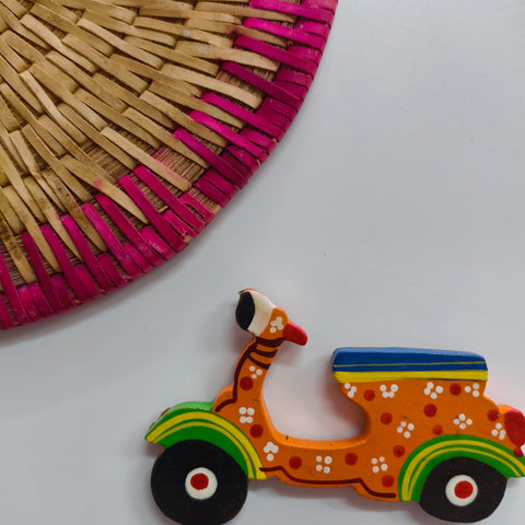 Handpainted India Folk Magnet: Scooter