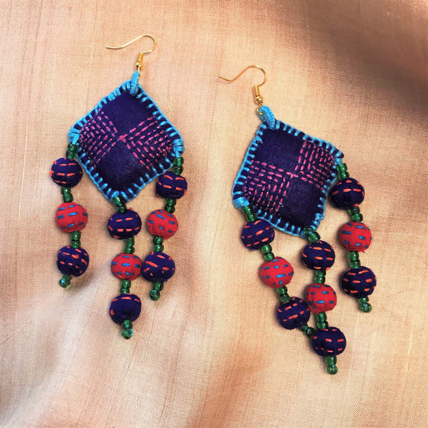 Kite With 3 String Beads Kantha Earrings
