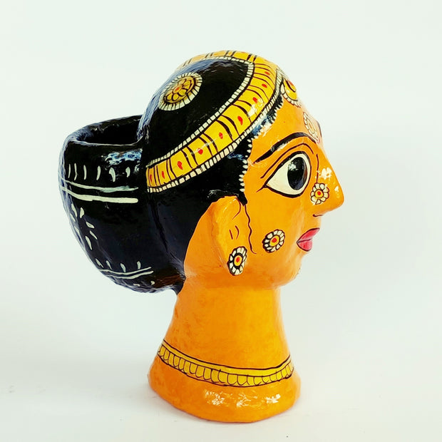 Cheriyal Pen Stand